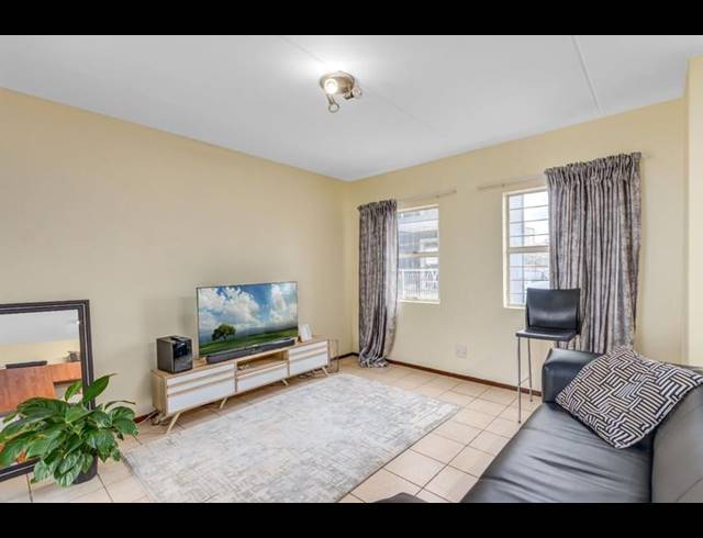 1 BEDROOM PROPERTY TO RENT IN FERNDALE